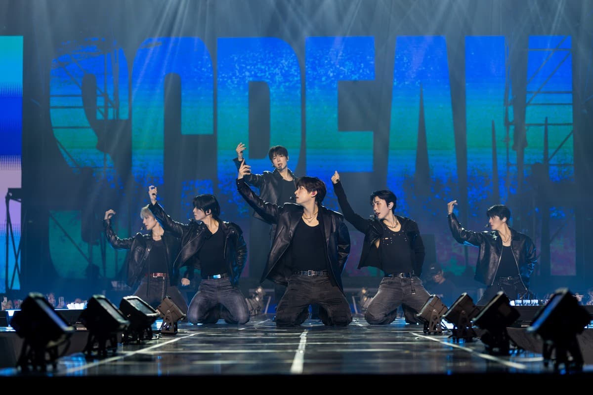 SF9 首爾開唱紀念出道十週年 210分鐘演出重溫由《Fanfare》至今音樂路程